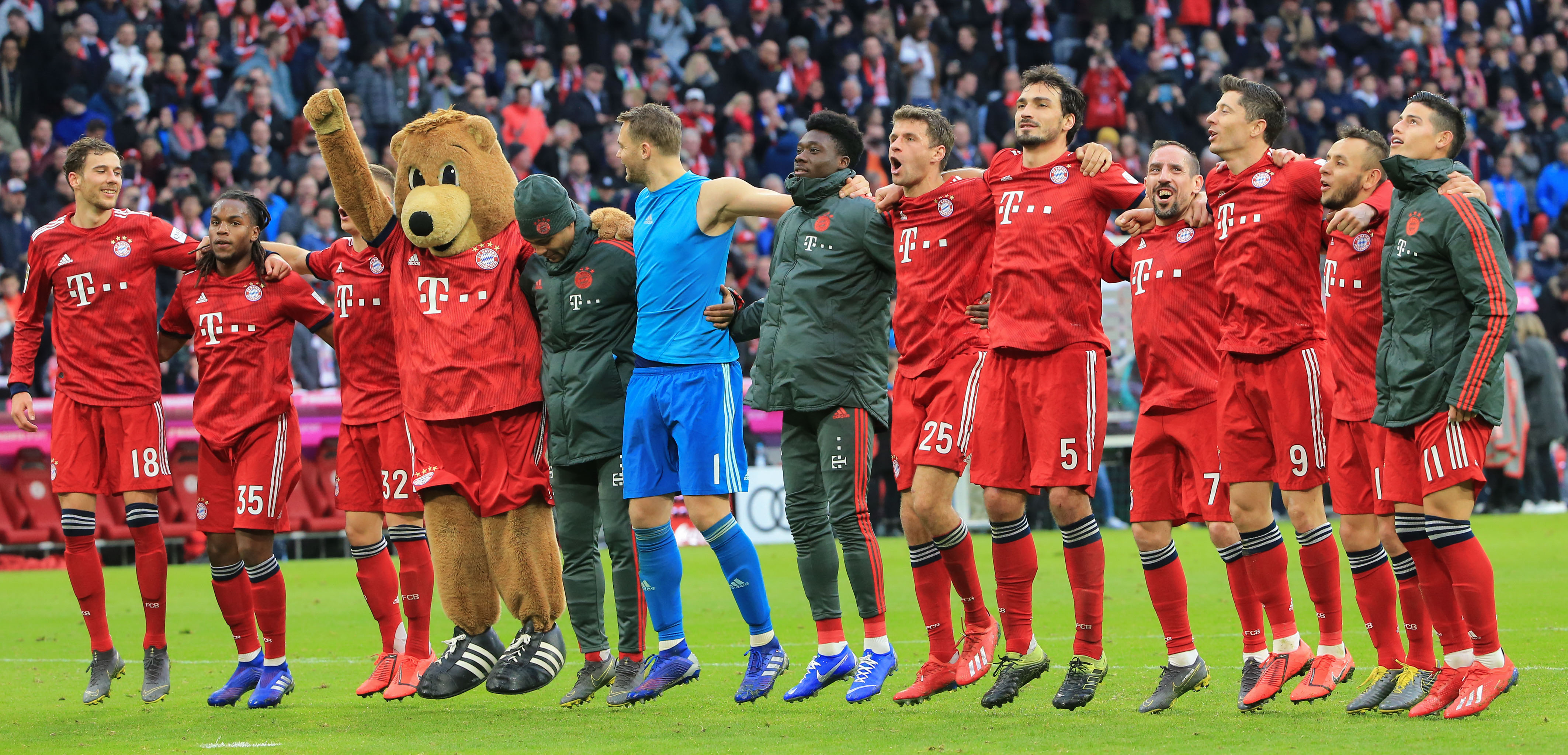 CBA球员表现回顾：辽宁男篮精彩集锦,（CBA赛场回顾：辽宁男篮球员高光集锦）