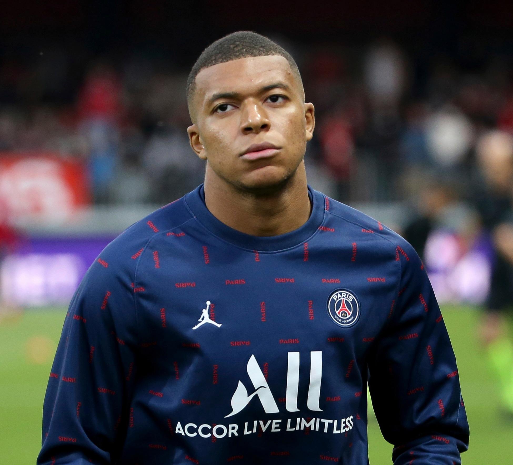 罗德里戈：与曼城的比赛已成德比，我希望多多见证这样的比赛（罗德里戈：对阵曼城如今堪称德比，我期待更多这样的较量）