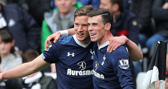 梦幻联动！齐达内晒与樊振东打乒乓球照片