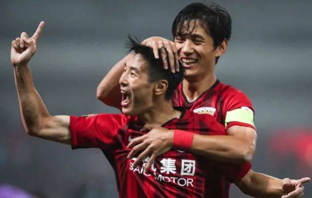 手感下滑！布伦森首节8中5拿16分&次节4中0（由热转冷！布伦森首节8投5中砍16分，次节4投0中）