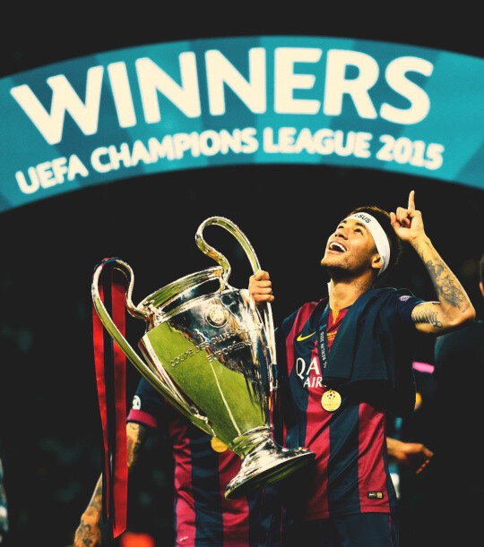 莱万：我对助攻感到高兴；球迷应该会满意我们的表现（莱万：助攻让我很开心，球迷应该会对我们的表现满意）