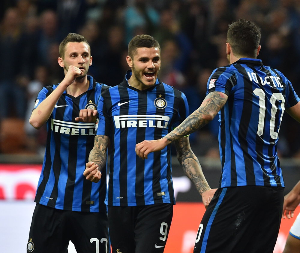 西甲半场：米利唐头球造险+伤退，皇马0-0塞尔塔（西甲半场战报：米利唐头槌险破门后伤退，皇马暂0-0塞尔塔）