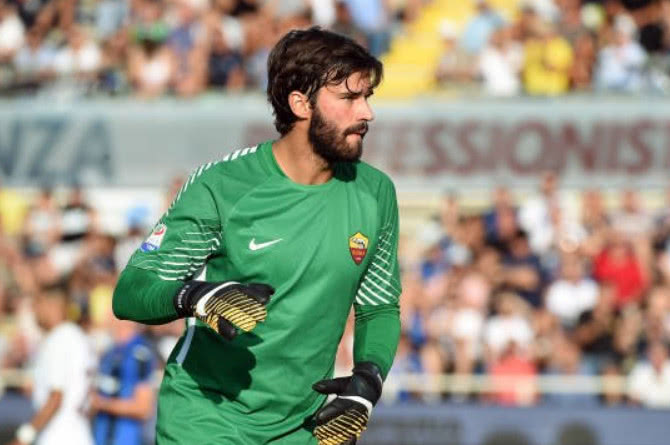 都体：英超三队想引进道格拉斯-路易斯，费内巴切也有意（都体：三家英超球队追逐道格拉斯-路易斯，费内巴切亦有意）