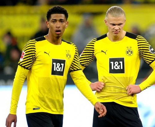 半场就把主力前锋全换下！奥斯梅恩梦碎，尼日利亚无缘世界杯（半场撤下全部主力前锋！奥斯梅恩梦断，尼日利亚无缘世界杯）